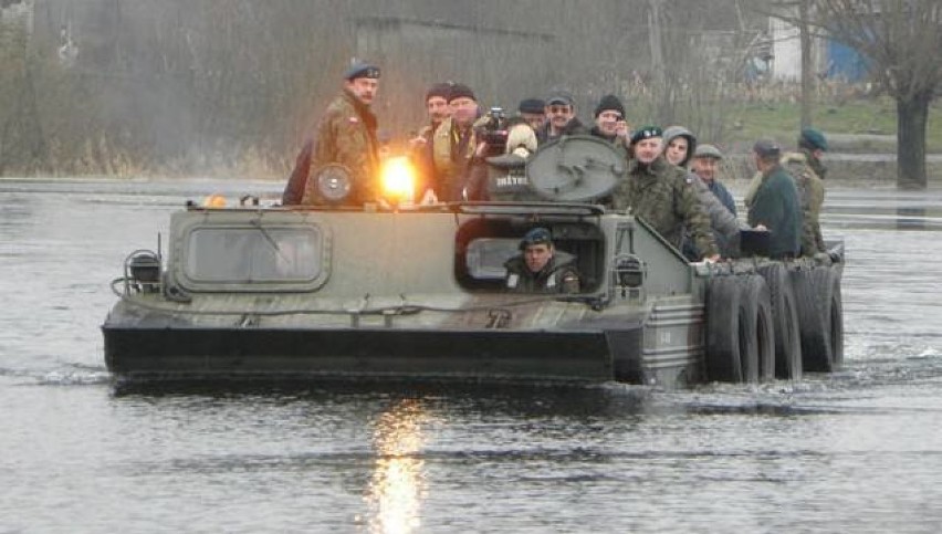 Powódź na przełomie 2010 i 2011 roku sprawiła, że 106...