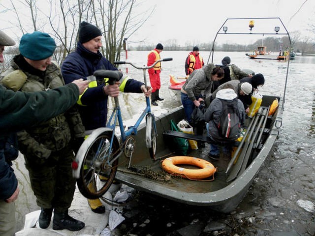 Powódź na przełomie 2010 i 2011 roku sprawiła, że 106 mieszkańców Półwyspu Potrzymiech (gmina Kruszwica) zostało odciętych od świata