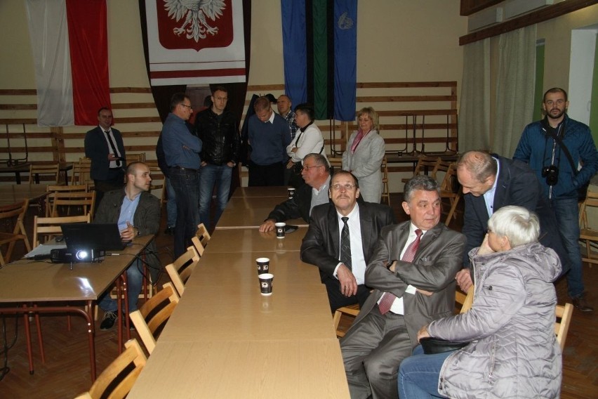 Wieczór wyborczy w sztabie Kamila Kalinki, kandydata na prezydenta Tarnobrzega [zdjęcia]