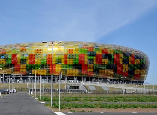 Nasz grafik pobawił się ze zdjęciem i wyszło mu, że gdański stadion może...tak wyglądać. Czy przypomina budowlę z klocków Lego?