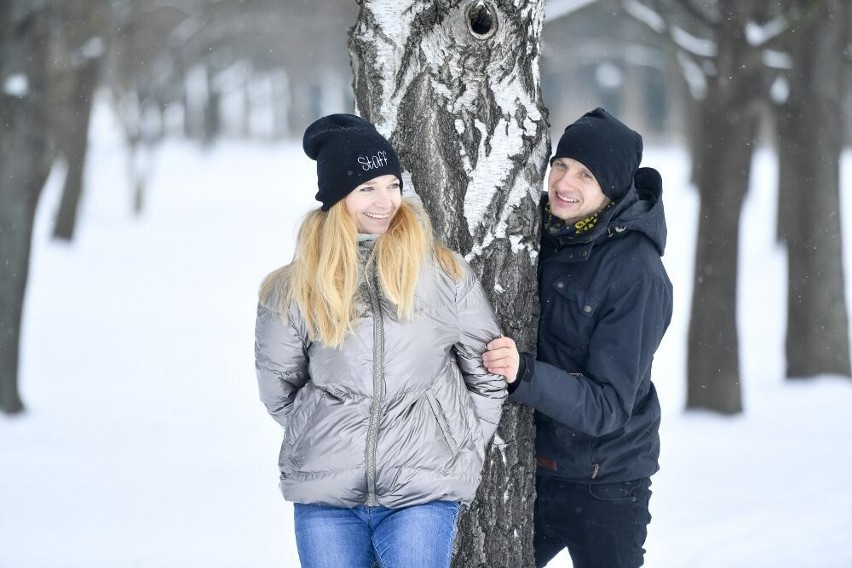 "Rolnik szuka żony". Marta Paszkin i Paweł Bodzianny pokazali pierwsze zdjęcie jako małżeństwo. Jak prezentują się zakochani?