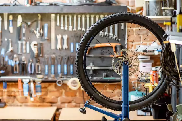 Gdzie naprawić rower w twoim mieście? Przegląd serwisów rowerowych w Legionowie