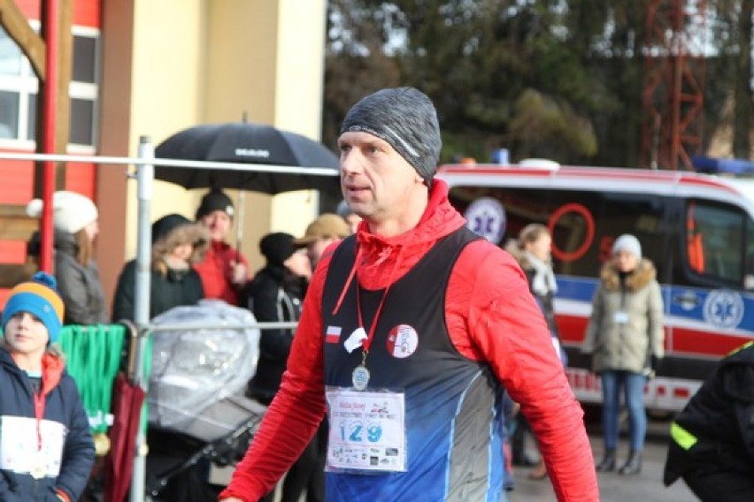 Część 2. Charytatywne bieganie w Chobienicach, "Pomoc ma moc" - 15 grudnia 2019 [Zdjęcia]                                                  