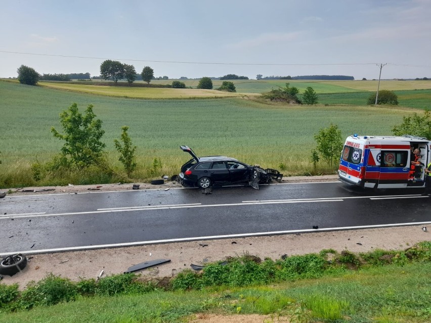 Tragiczny wypadek na dw 215 na trasie Sławoszyno - Karwieńskie Błota (1 lipca 2022)