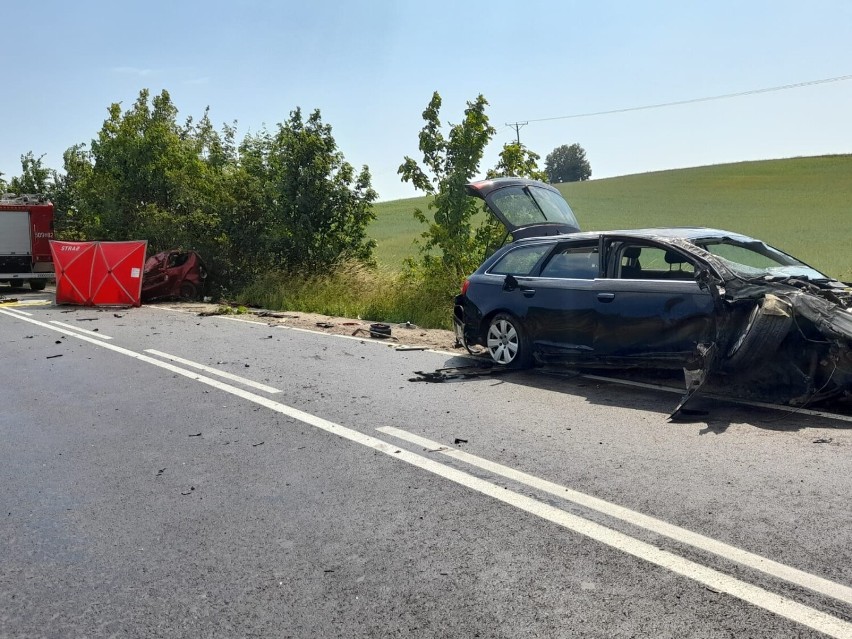 Tragiczny wypadek na dw 215 na trasie Sławoszyno - Karwieńskie Błota (1 lipca 2022)