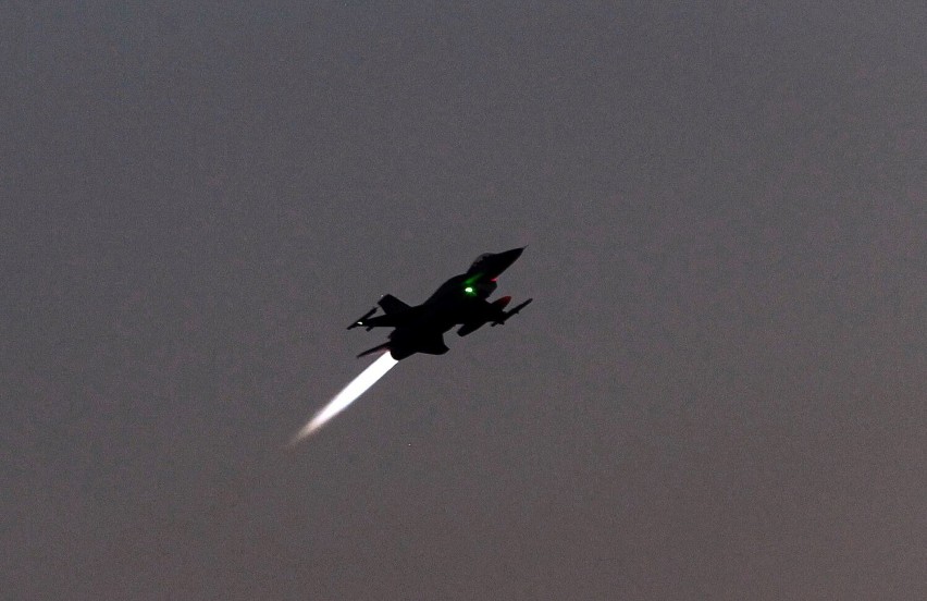 Nad Głogowem często słychać przelatujące F-16. Teraz możecie...