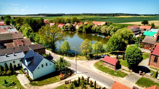 Z Zielonej Góry to rzut beretem. Powiat świebodziński to nie tylko lasy i przyroda, ale także mnóstwo małych i klimatycznych miejscowości, które warto zobaczyć.