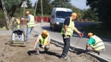 Inwestycje drogowe w gminach powiatu dębickiego. Środki z rządowych funduszy rozwoju