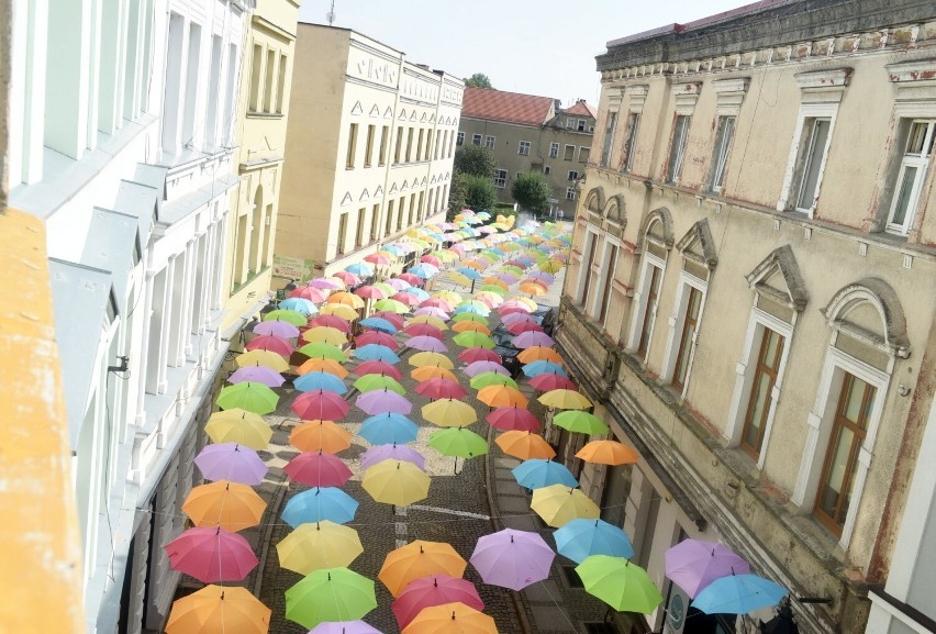 Z tej perspektywy parasolki mogą zobaczyć tylko mieszkańcy...