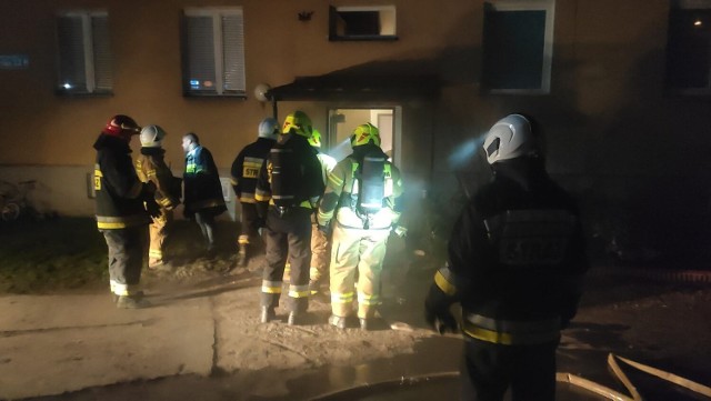 W akcji brali udział strażacy z OSP Charzyno, OSP Siemyśl i zawodowcy z Kołobrzegu