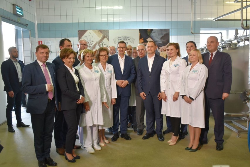 Z regionu: w czasie wizyty w naszym regionie premier Mateusz Morawiecki odwiedził też firmę Lazur w Nowych Skalmierzycach