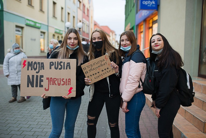 Tak wyglądał wielki protest w Żaganiu w środę 28...