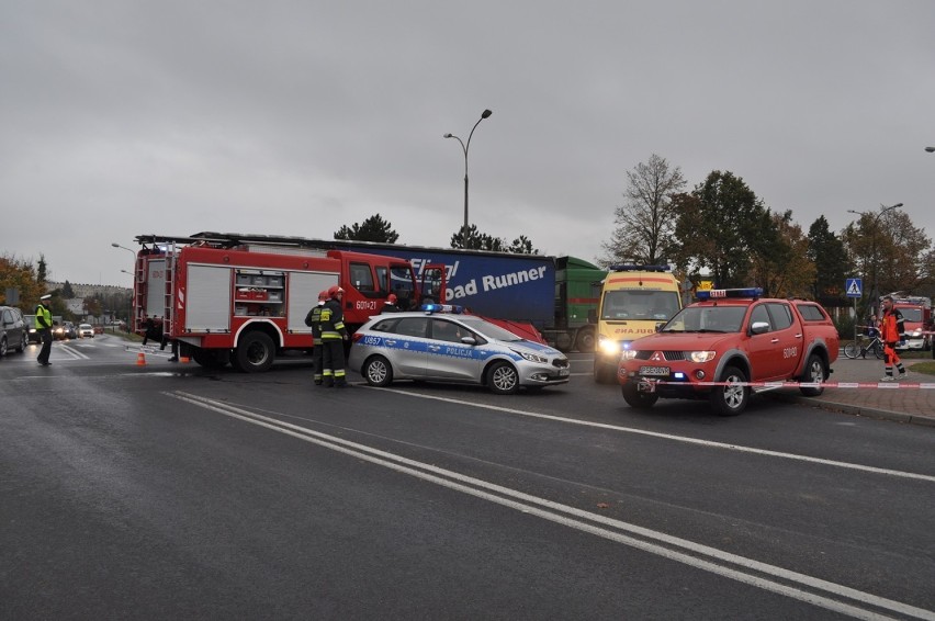 W Śremie: policja poszukuje ciężarówki, która potrąciła...