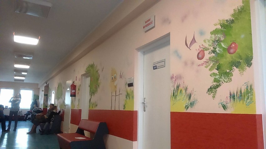 Kolorowy sad w szpitalu przy ul. Unii Lubelskiej [wideo, zdjęcia]