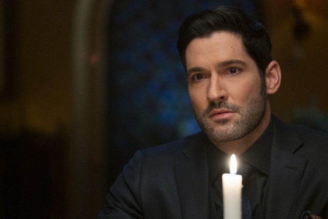 Tom Ellis, czyli odtwórca tytułowej roli w serialu "Lucyfer" to jeden z największych przystojniaków na naszym globie. Od finału serialu Netfliksa minęło trochę czasu, a szaleństwo związane z serial już nieco przycichło. Czym dziś zajmuje się przystojny aktor? 