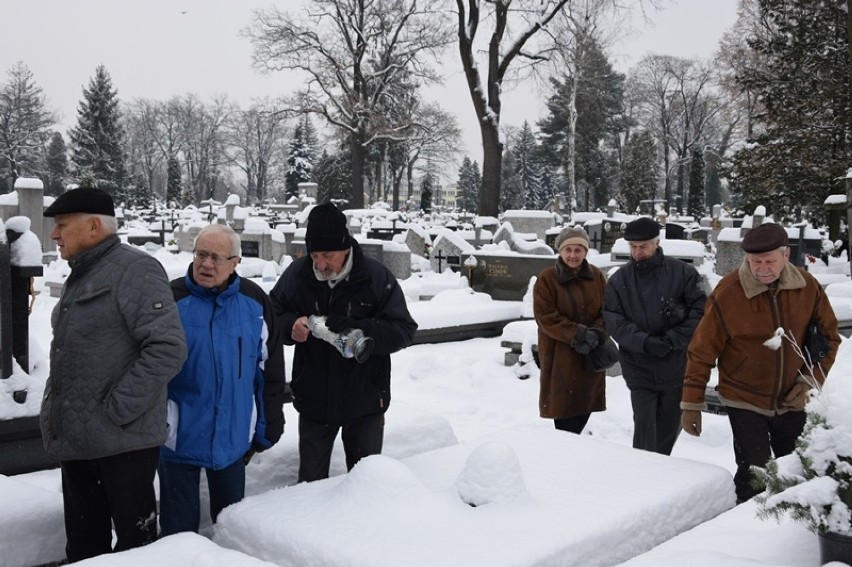 Nowy Sącz. Pamiętali o czwartej rocznicy śmierci premiera Józefa Oleksego [ZDJĘCIA]