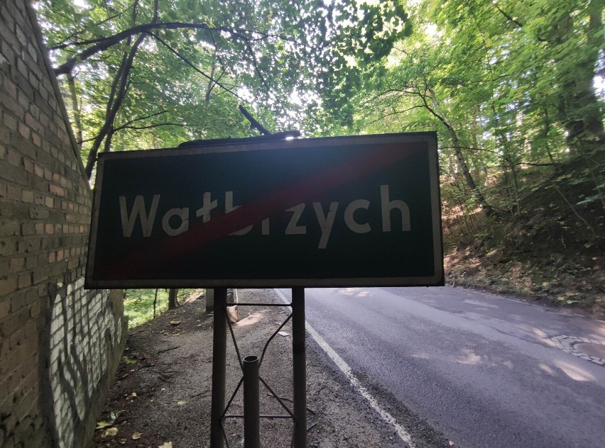 Tak wyglądał wiadukt przy wyjeździe z Wałbrzycha w kierunku...