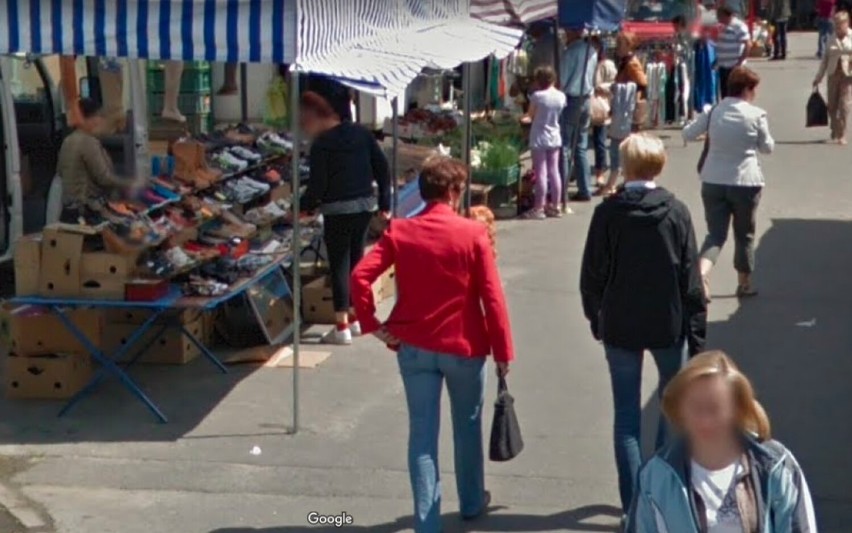 Zielony rynek w Oleśnicy w odsłonie sprzed lat. Warzywa, owoce, jajka, ubrania, kwiaty... Co kupowaliście na targu przy Skłodowskiej? 