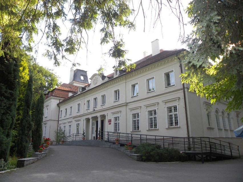 Pałac zbudowany dla Mikołaja Mielżyńskiego powstał pod...
