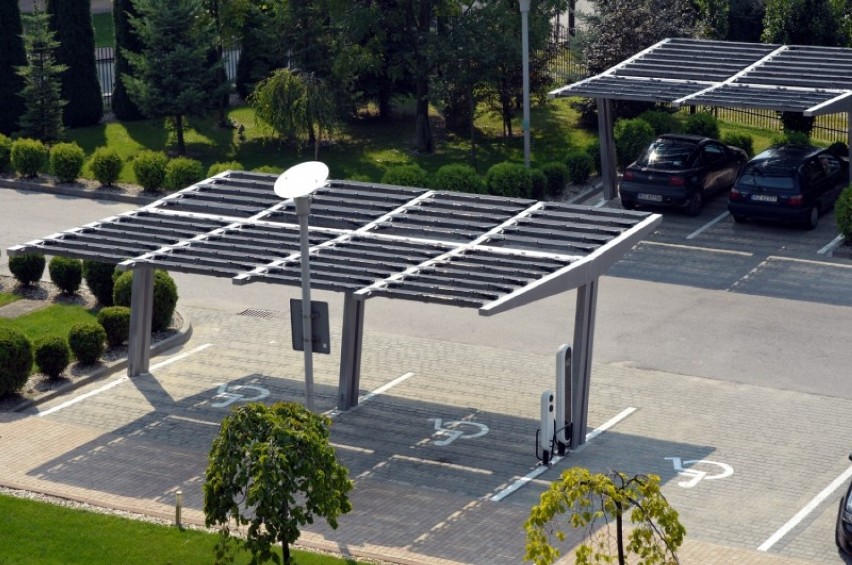 Uruchomienie instalacji ogniw fotowoltaicznych w WSPiA