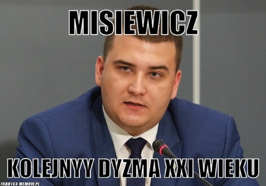 Internauci podsumowują karierę Misiewicza [MEMY]