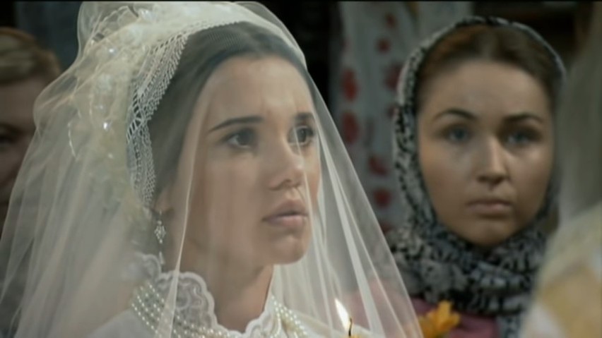 "Kozacka miłość" odcinek 67. Marysia przyznaje, że w dniu zabójstwa widziała Warwarę! Oksana i Konstantyn biorą ślub! [STRESZCZENIE ODCINKA]