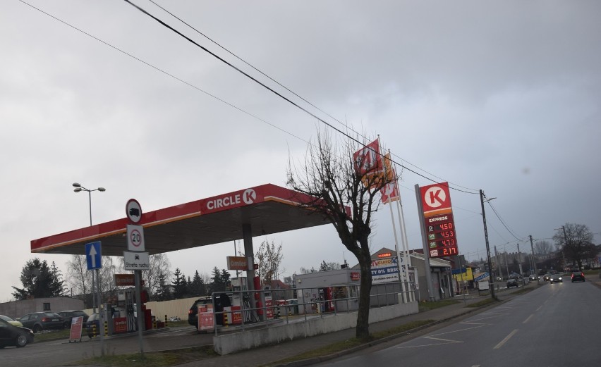 Ceny paliw na stacjach w Zduńskiej Woli znów wysokie