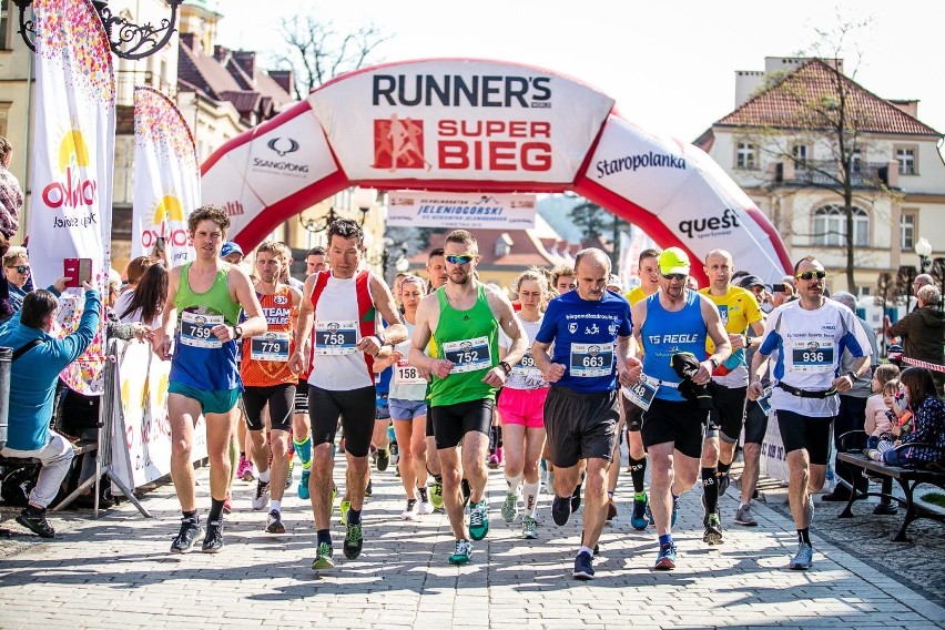 X Półmaraton Jeleniogórski już niebawem! Zapisz się i zobacz zdjęcia z poprzedniej edycji! [ZDJĘCIA]