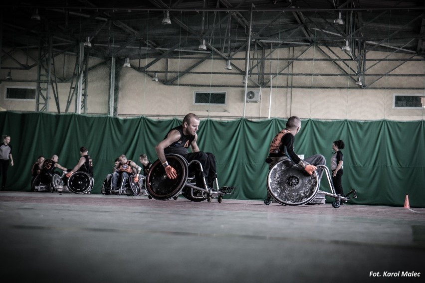 Rugby na wózkach. Ten widowiskowy sport zawita do Karczewa