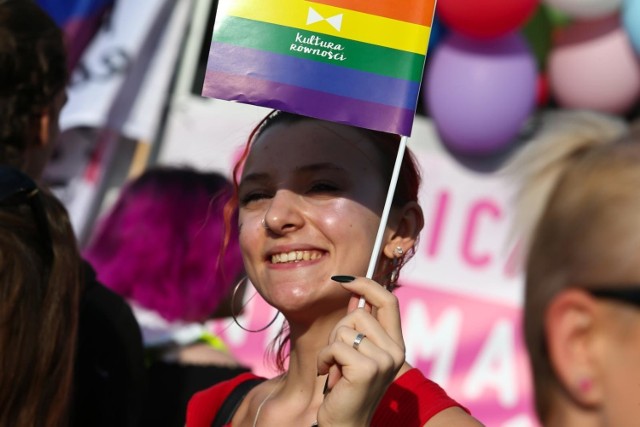 "Tęczowy piątek" to akcja, którą organizuje Kampania Przeciw Homofobii.