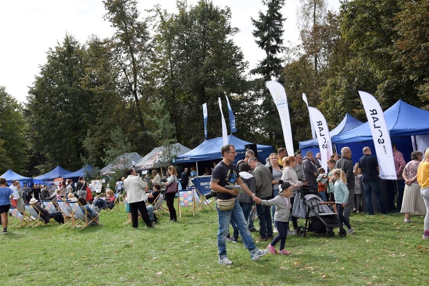 5. Chodzieski Piknik Naukowy pod hasłem "Fale". Moc atrakcji i tłumy na terenach MOSiR (ZDJĘCIA)