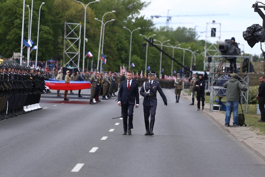 Defilada 3 maja, Warszawa. 200 pojazdów i 80 statków...