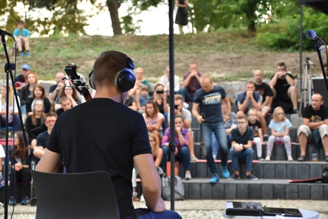 Muza w Muzeum: elektryczna wiolonczela, beatbox i śremianie - przedostatni koncert w amfiteatrze