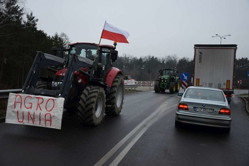 To zdjęcia z ostatniego protestu rolników. W styczniu 2019 roku rolnicy zablokowali drogę w powiecie wągrowieckiego