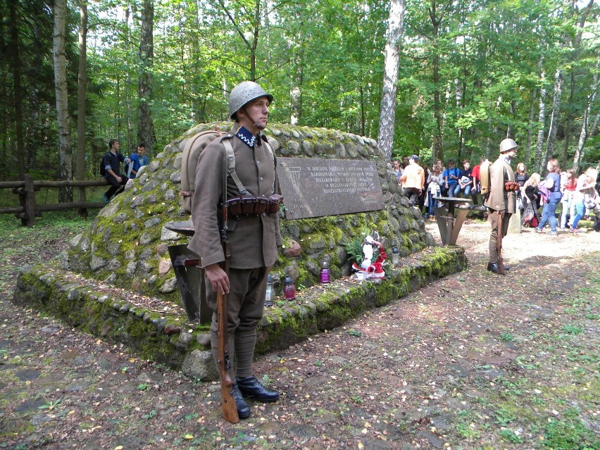 Miejsca pamięci narodowej w Pruszczu i powiecie gdańskim. Jest ich ponad 20 |ZDJĘCIA