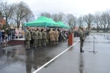 Przysięgę na sztandar złożyło osiemdziesięciu żołnierzy WOT. Pierwsza część zdjęć z uroczystości w Lesznie [FOTO]