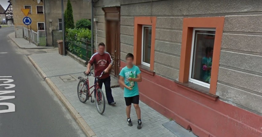 Gmina Sulików niczym serialowe Wilkowyje. Jak wygląda codziennie życie mieszkańców z perspektywy Google Street View?