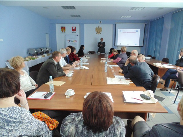 Ekonomii społecznej i zakładaniu przedsiębiorstw socjalnych poświęcona była konferencja, która w czwartek odbyła się w Opolu Lubelskim.