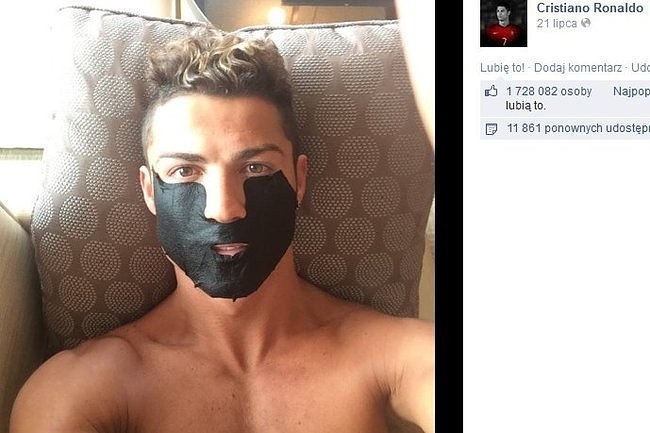 Cristiano Ronaldo opublikował swoje zdjęcie w maseczce na...