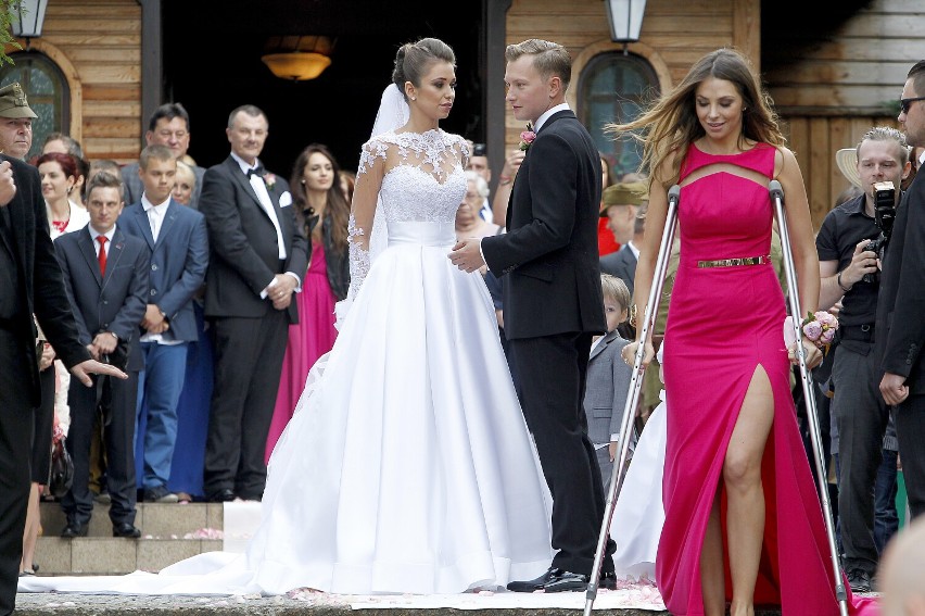 "Na Wspólnej". Tak wyglądał ślub Jakuba Wesołowskiego. Dwie suknie, znani goście - wspominamy jedno z największych show-biznesowych wydarzeń 2014 roku