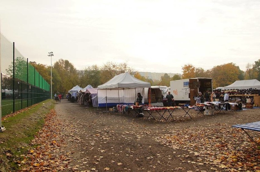 Giełda na inowrocławskim Rąbinie to dla niektórych kultowe...