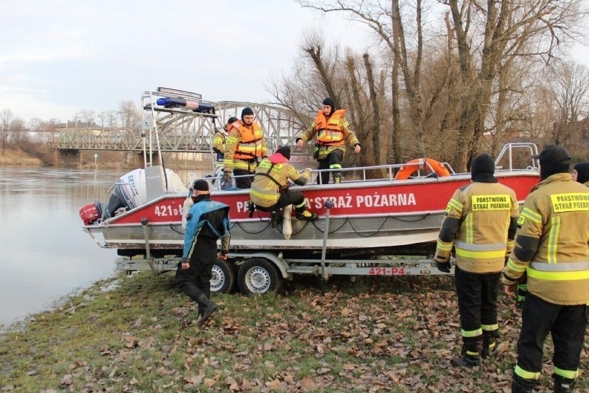 W lutym z jednego mostów w Głogowie skoczył 28 - latek