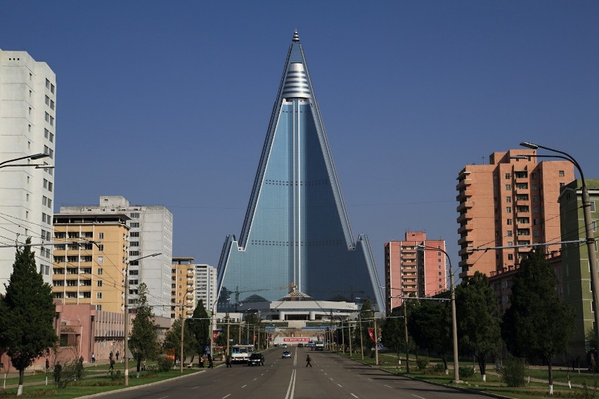 Budowę największego hotelu w stolicy Korei Północnej...