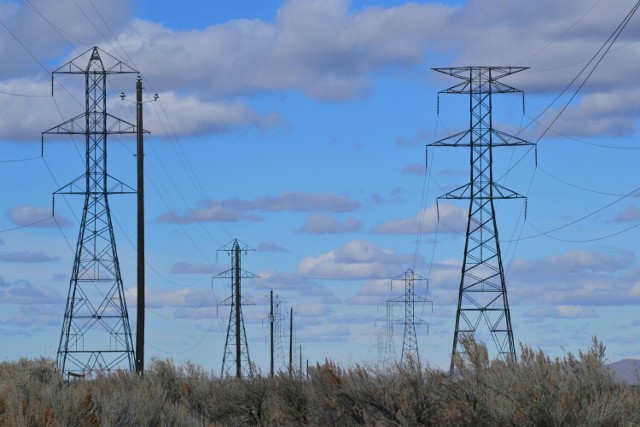 Gdzie nie będzie prądu w drugiej połowie kwietna 2022 roku? Enea poinformowała o wyłączeniach energii elektrycznej w całym województwie lubuskim. 

Dobrze wiemy, jak brak energii elektrycznej może utrudnić codzienne życie, dlatego też warto przygotować się na taką sytuację. Podajemy dokładne godziny wyłączeń prądu oraz konkretne adresy, których ta kwestia dotyczy. Prądu nie będzie zarówno w miejscowościach na północy, jak i na południu naszego regionu.

KLIKNIJ ZDJĘCIE I PRZEJDŹ DO PEŁNEJ LISTY ADRESÓW --->