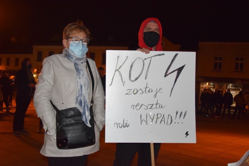 W Wągrowcu odbędzie się kolejny protest kobiet? Zobaczcie hasła z jakimi na ulice wychodziły kobiety wcześniej 