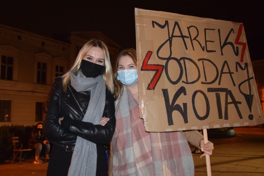 W Wągrowcu odbędzie się kolejny protest kobiet? Zobaczcie hasła z jakimi na ulice wychodziły kobiety wcześniej 
