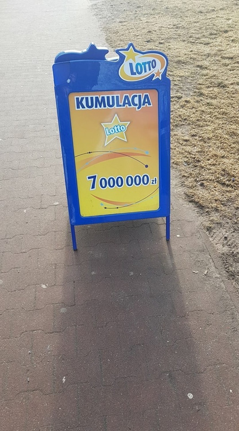 23 stycznia 2017 - 50 000,00 zł
kolektura: ul. Okrzei...