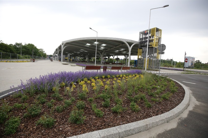 Nowy dworzec autobusowy przy Sądowej w Katowicach