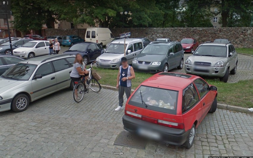 Co uchwyciły kamery Google Street View w Żarach