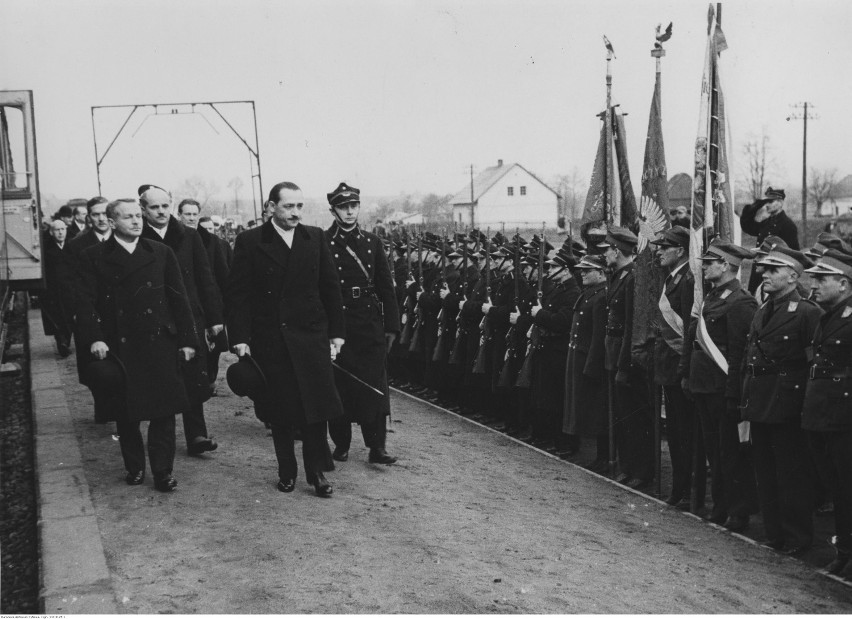 Otwarcie linii kolejowej z Moszczenicy do Zebrzydowic, 1935...